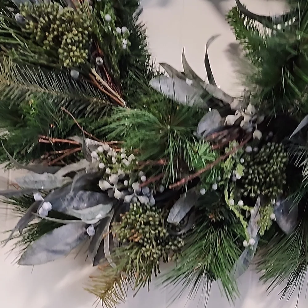 Elegant Green Holiday Wreath